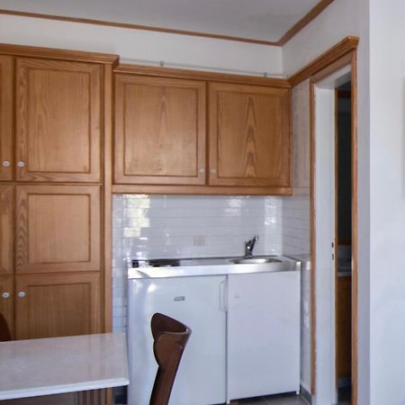 Lotos Beach Home Kíni Kültér fotó
