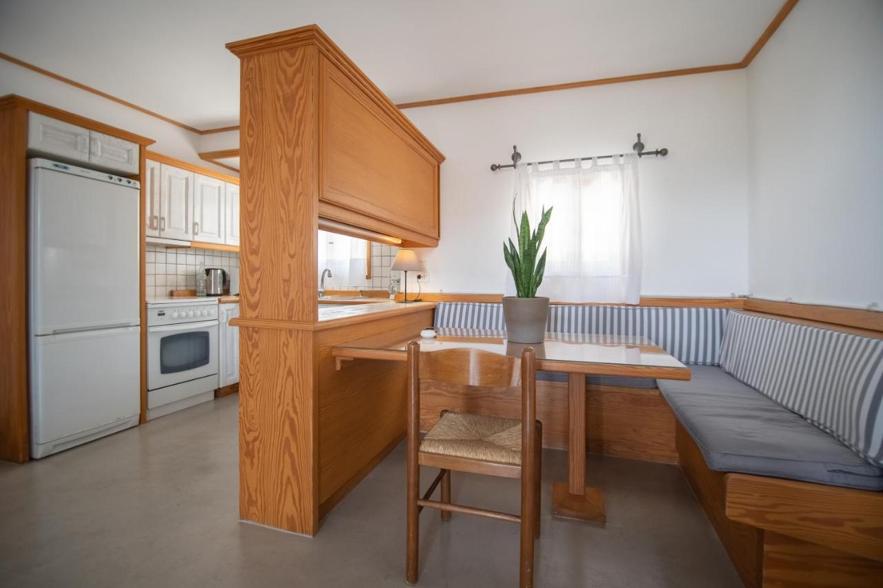 Lotos Beach Home Kíni Kültér fotó