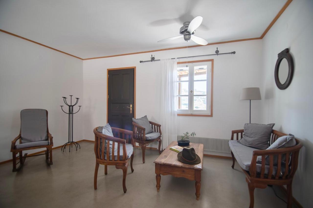Lotos Beach Home Kíni Kültér fotó