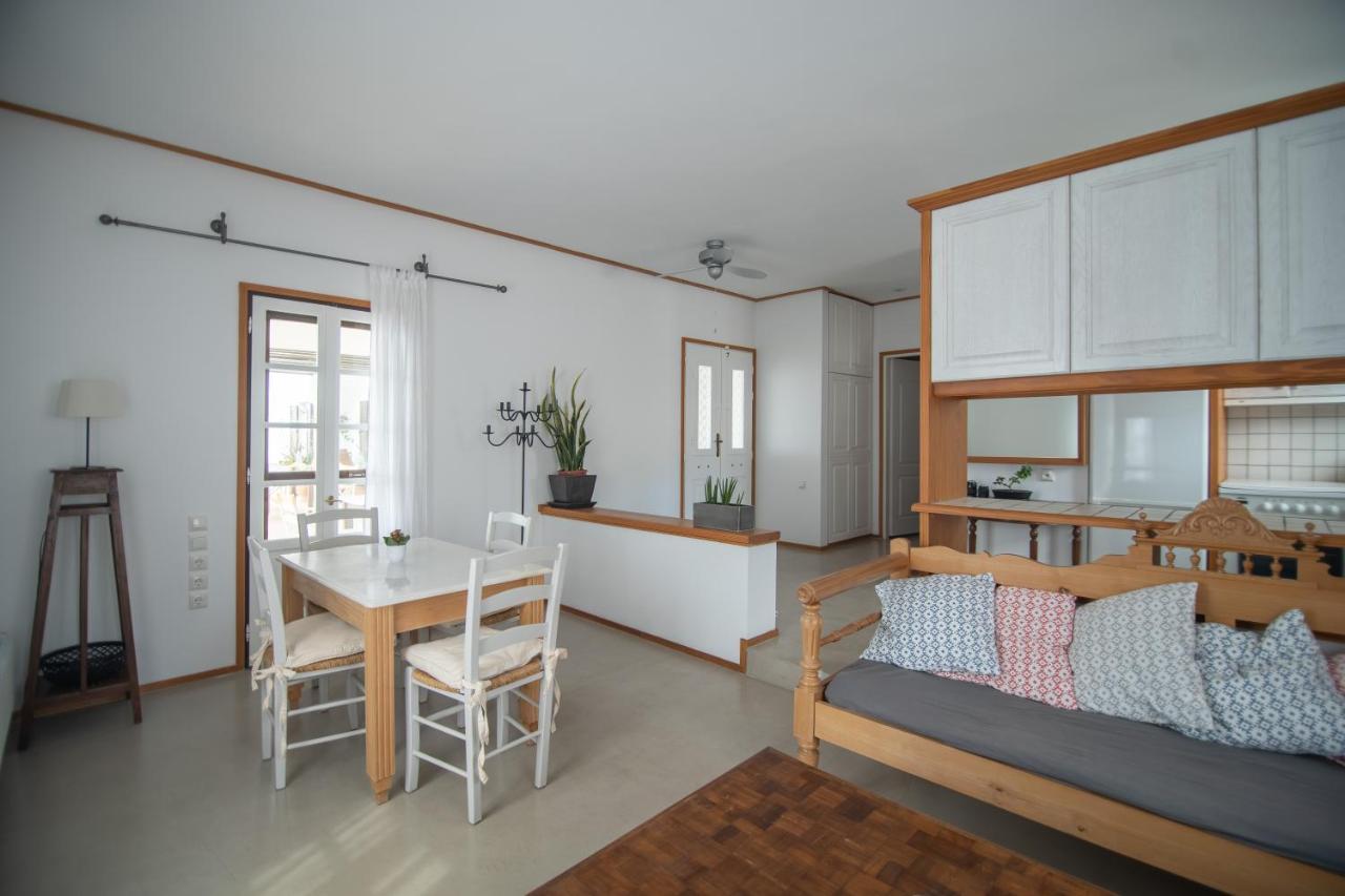 Lotos Beach Home Kíni Kültér fotó