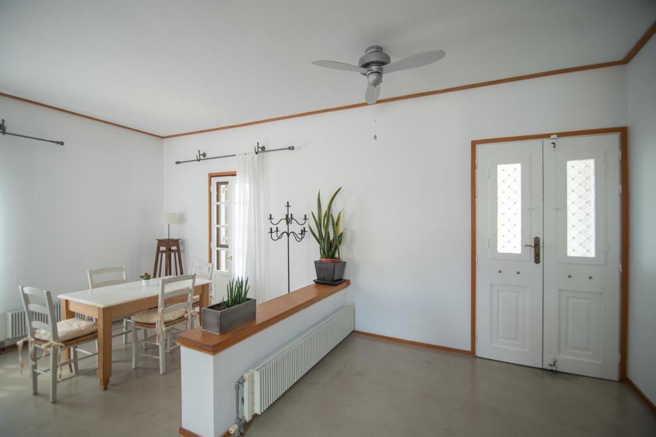 Lotos Beach Home Kíni Kültér fotó