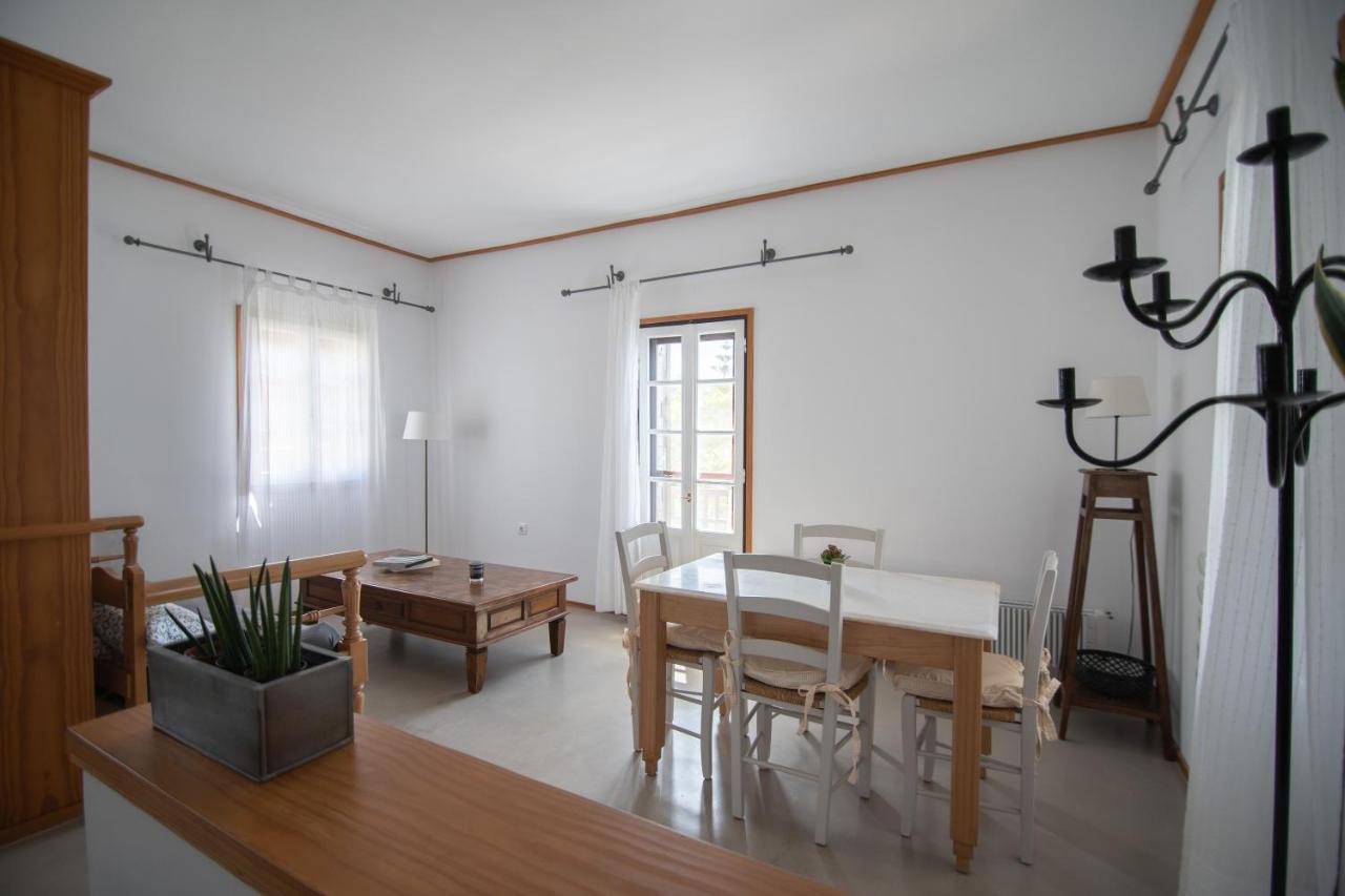 Lotos Beach Home Kíni Kültér fotó