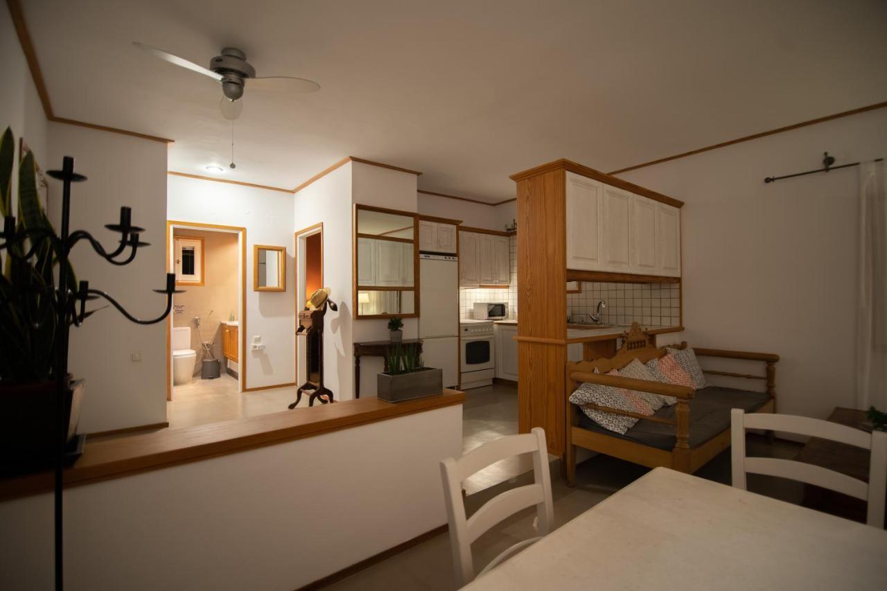 Lotos Beach Home Kíni Kültér fotó