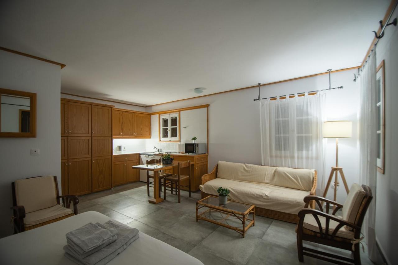 Lotos Beach Home Kíni Kültér fotó